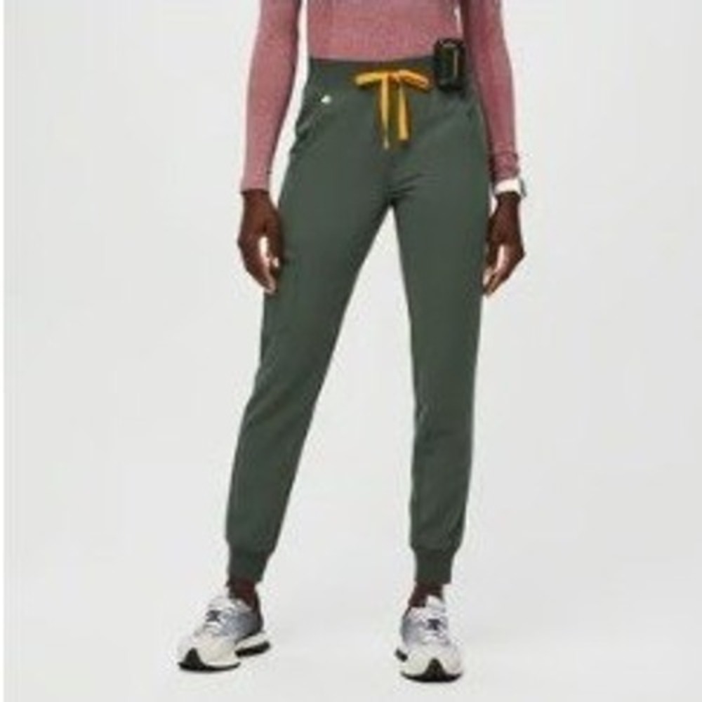 FIGS Zamora High Rise Jogger Scrub Pants Womens Sz M Moss Green Medical Nursing